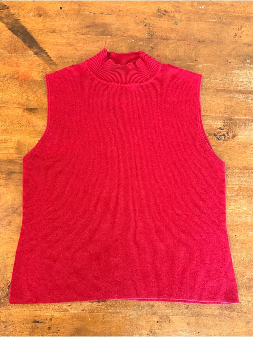 Sag HarborWomen’s Sleeveless Mock Neck Top - Red
